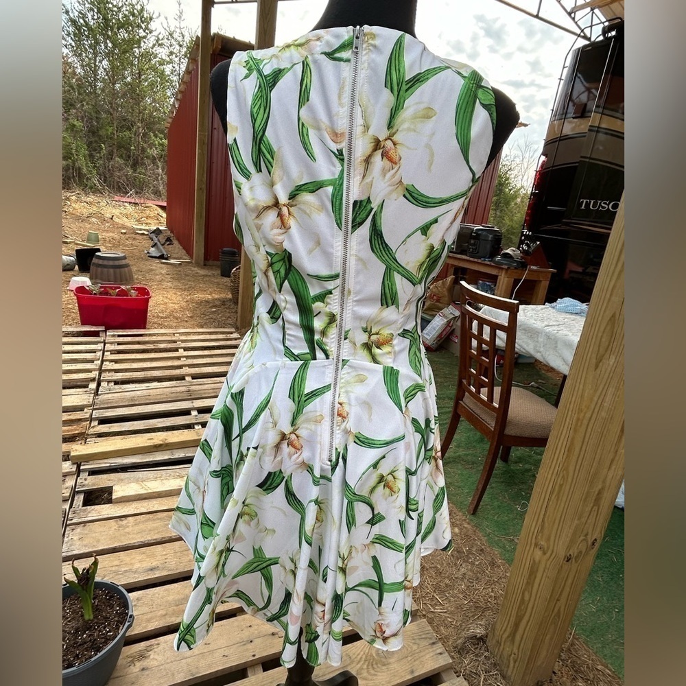 Fab’rik dress. Mini. Size S. Floral. Sleeveless. - Picture 3 of 5